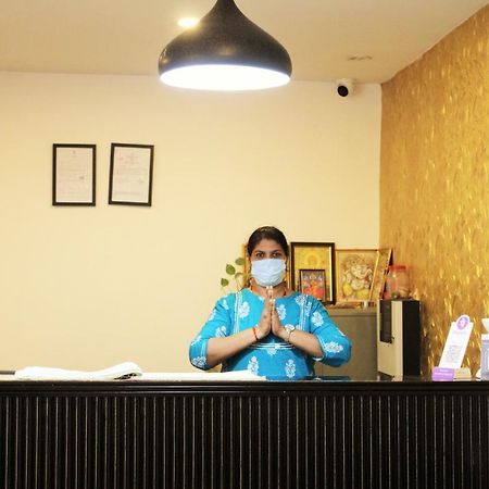 Hotel The Golden Sands 칼랑굿 외부 사진